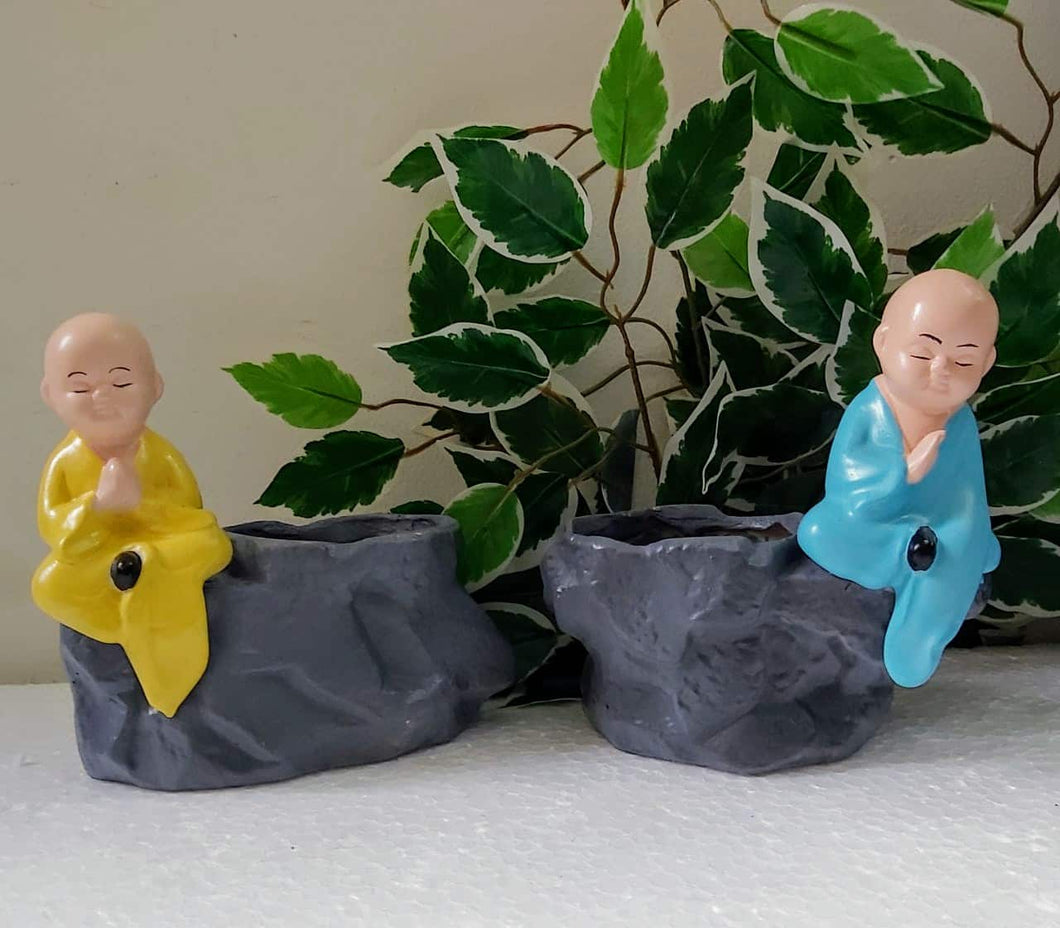 Small Meditating Monk Shape Resin Planter (15cm Height, Without Succulent)